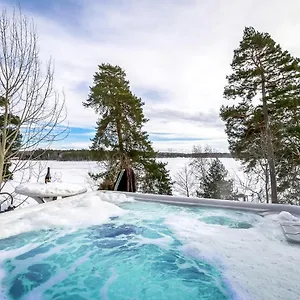 Villa Relaxing Oasis With Jacuzzi - Amazing View & Private Pier Schweden
