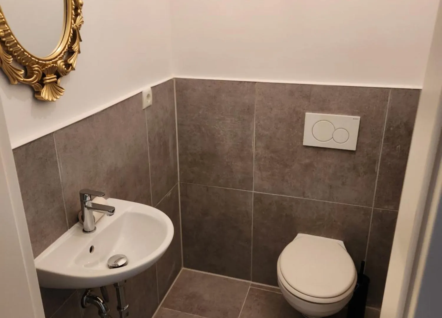 Topflat Mit Kueche I Gratis Parkplatz I Drei Schlafzimmer I Zentrumnah Dortmund Apartment