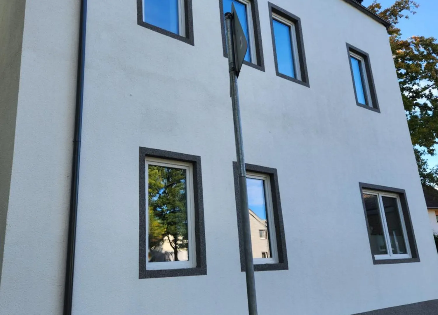 Topflat Mit Kueche I Gratis Parkplatz I Drei Schlafzimmer I Zentrumnah Dortmund 0*,