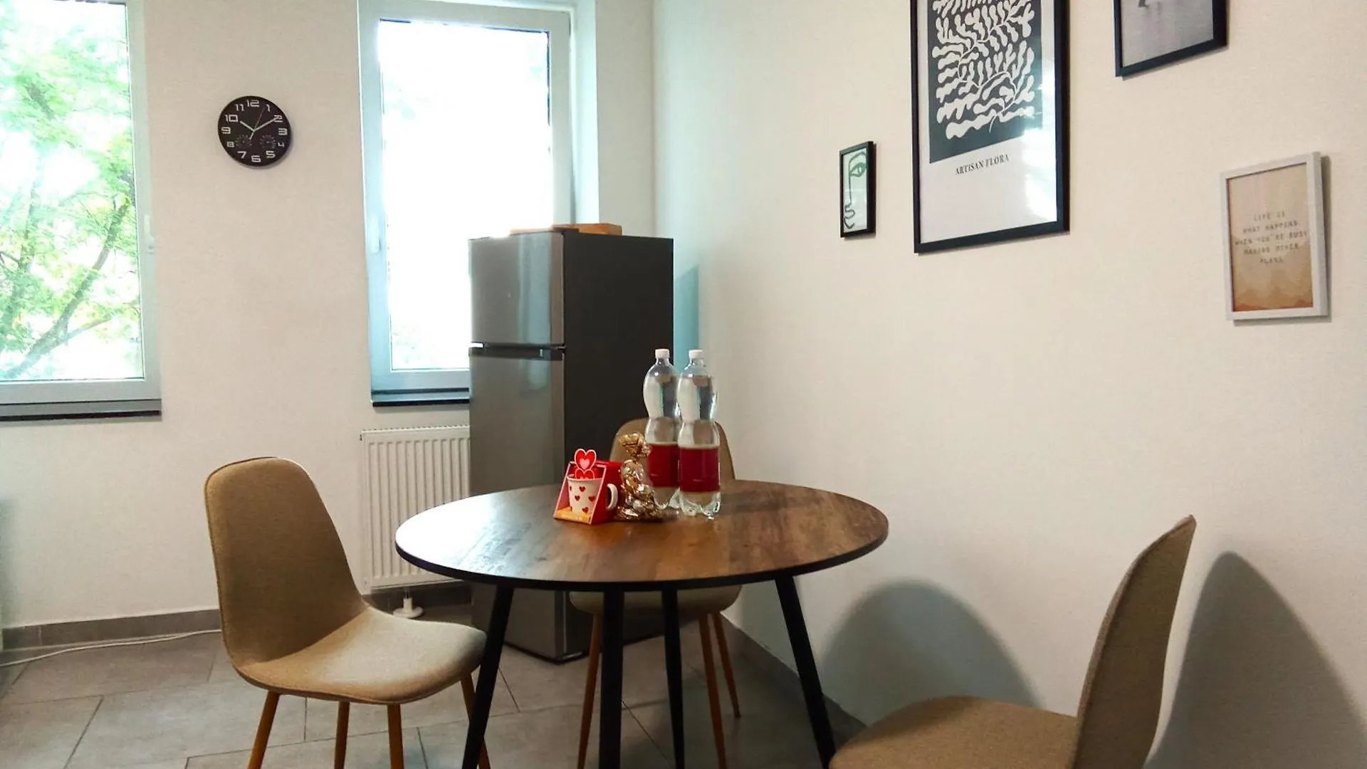 Apartment Topflat Mit Kueche I Gratis Parkplatz I Drei Schlafzimmer I Zentrumnah Dortmund